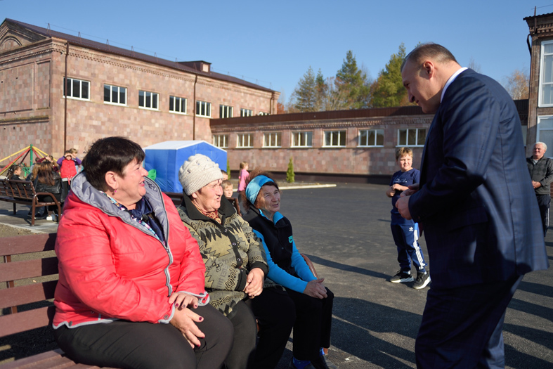Мурат Кумпилов провел встречу с активом Сергиевского сельского поселения