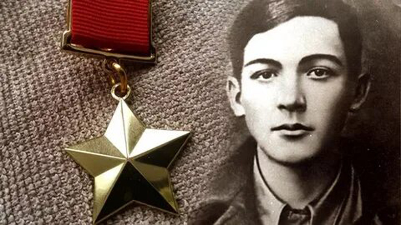 25 марта родился Александр Чекалин, один из самых юных Героев Советского Союза
