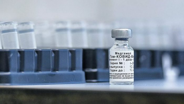 Гинцбург: назальную вакцину от COVID-19 могут зарегистрировать раньше срока
