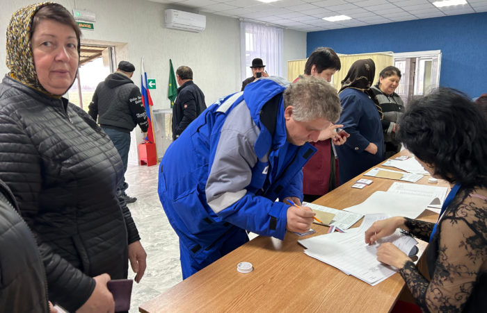 Выборы президента РФ: старт и утренняя активность на избирательных участках