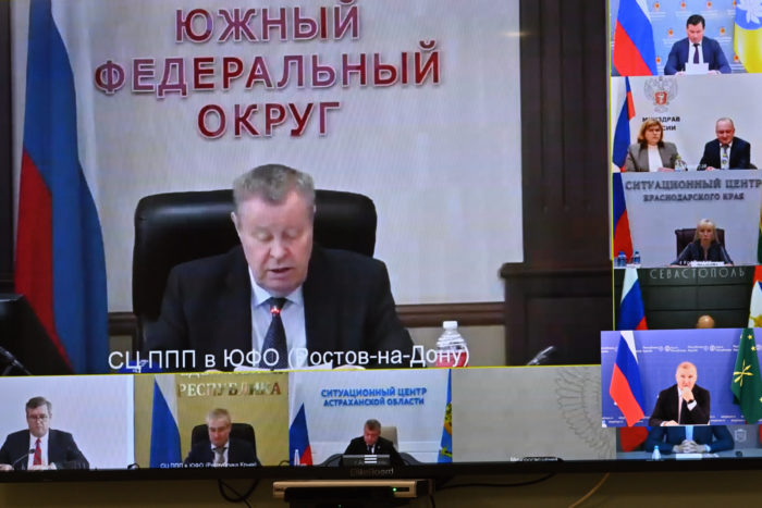 Глава Адыгеи на заседании Совета при полпреде Президента РФ в ЮФО доложил о решении кадрового вопроса в здравоохранении