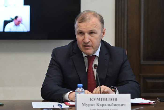 Мурат Кумпилов дал ряд поручений по совершенствованию антикоррупционной работы