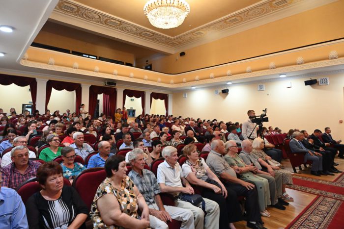 В Адыгее чествовали супружеские пары, которые являются примером крепости семейных устоев