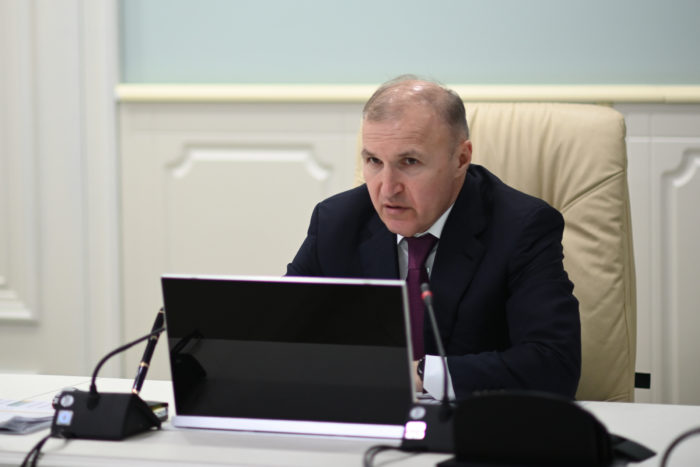 Мурат Кумпилов: «Очередь на жильё для детей-сирот должна уменьшаться ежегодно»