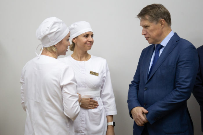 Министр здравоохранения России и ведущие медики страны встретились со студентами Майкопского медицинского колледжа