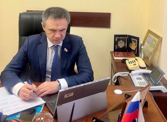 Мурат Хапсироков провел прием граждан по видеоконференцсвязи