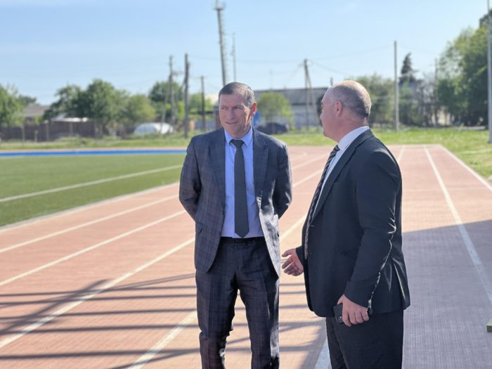 В соответствии с графиком