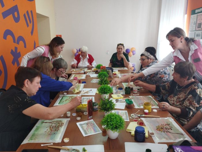 В отделении дневного пребывания Красногвардейского КЦСОН прошло первое занятие в рамках проекта «Новый путь»