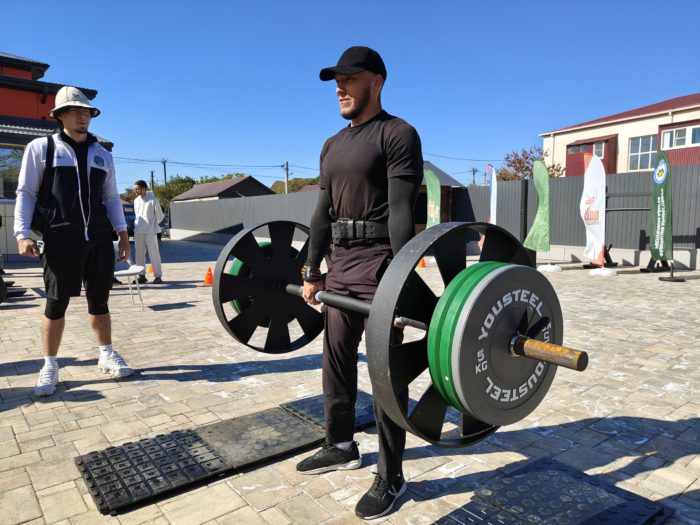 Обновленная Красногвардейская ДЮСШ стала площадкой для соревнований по силовому экстриму и армрестлингу