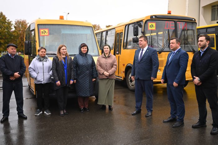 Глава Адыгеи сообщил о пополнении школьного автопарка республики новыми автобусами