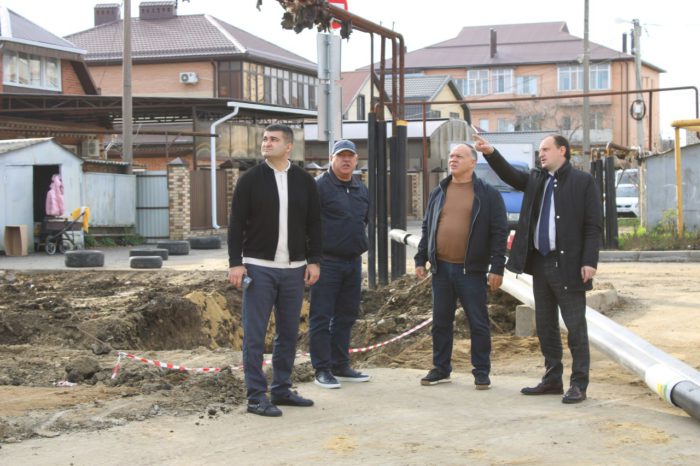 Глава Яблоновского городского поселения осмотрел объекты нацпроекта «Инфраструктура для жизни»